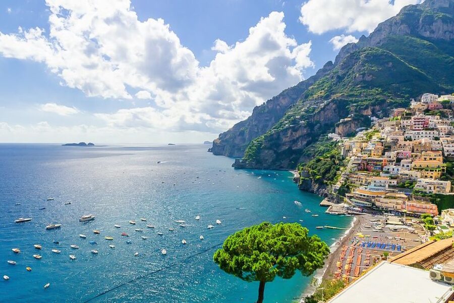 From Sorrento to Capri and Positano: Private Boat Tour - Why a private boat day from Sorrento is the smart way to do Capri and Positano