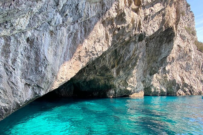 Half day tour of Capri by private boat - Blue Grotto: the rowboat change, extra ticket, and timing reality
