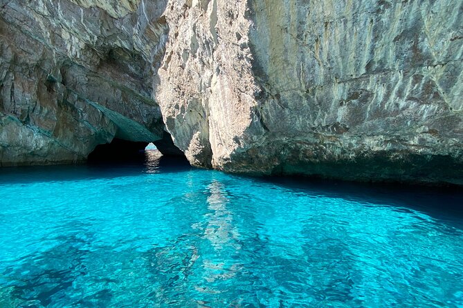 Half day tour of Capri by private boat - Marina Piccola and the cave chain: Sailors, Green, and Coral