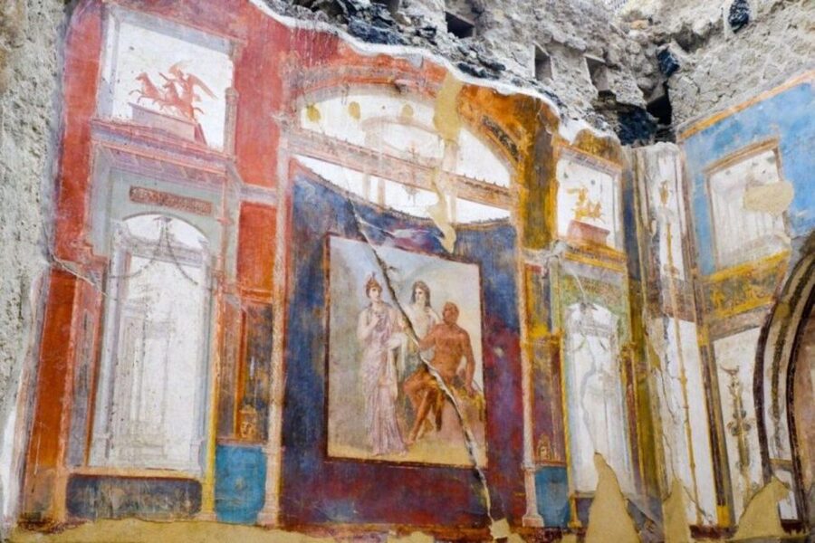 Herculaneum: 2hour Shared Guided Tour + entry tickets - Meeting at the Herculaneum ticket office and getting in cleanly