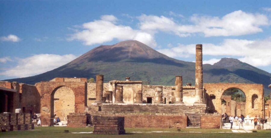 Herculaneum: Half-Day Guided Trip from Naples - Why Herculaneum Packs a Half-Day Worth of Impact