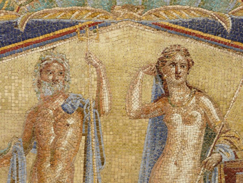 Herculaneum: Private Walking Tour with Archeologist Guide - Casa di Nettuno ed Anfitrite and why house names matter
