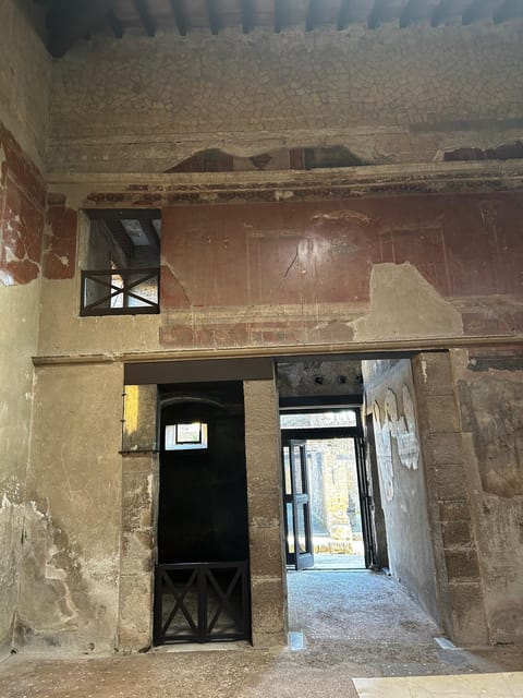 Herculaneum - Small Group Tour (admission included) - Walking Through Typical Roman Life, Not Just Dead Stones