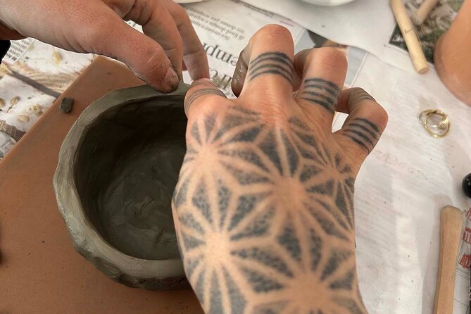Ischia: Full Pottery Workshop - The 3-hour flow: clay modeling, Colombino, then a glazed majolica tile
