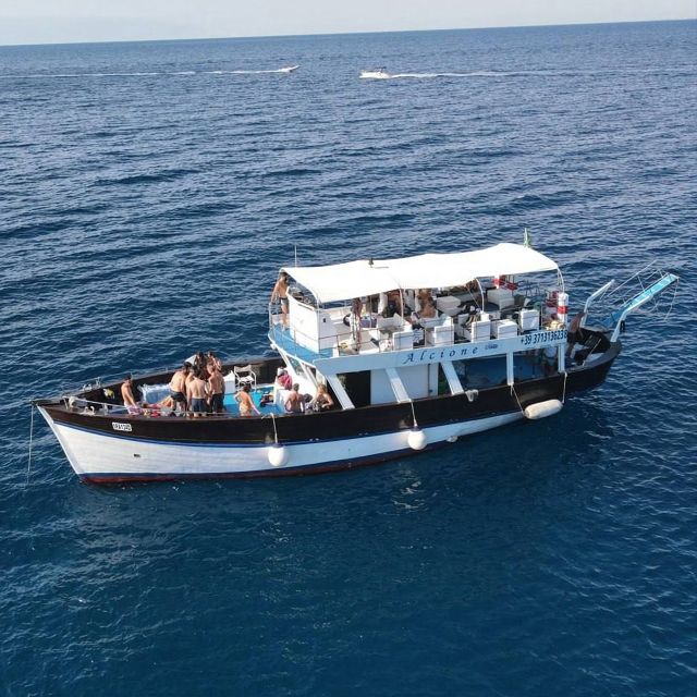 Ischia: Island Boat Tour with Neapolitan Lunch & Snorkeling - Spiaggia di Citara and Sorgeto: Scenic Cruising You Actually Enjoy