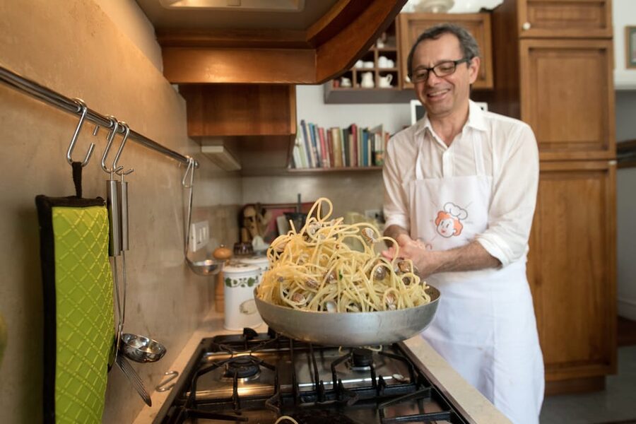 Ischia: Market Tour & Cooking Class at a Local's Home - What Happens at the Market: Buying the Right Stuff in Ischia
