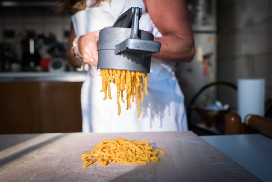 Ischia: Pasta & Tiramisu Cooking Class at a Local's Home - Should You Book This Ischia Pasta and Tiramisu Cooking Class?