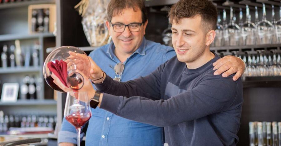 Mount Vesuvius: Vineyard Tour with Wine Tasting and Lunch - Mount Vesuvius on your plate and in your glass