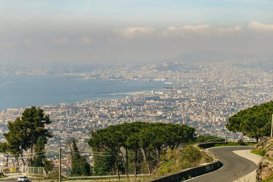 Naples: Pompeii and Mt. Vesuvius with Lunch and Wine Tasting - Vesuvius hikes: Crater Trail vs Valley of Hell lava route