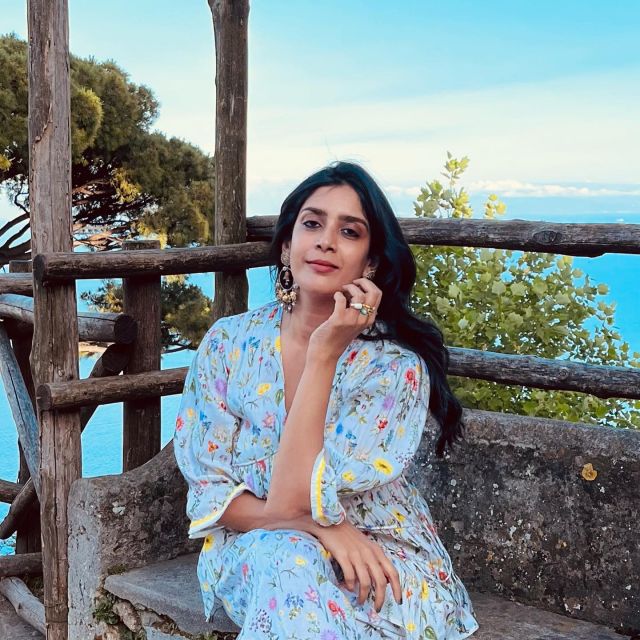 Photo Shoot Amalfi - The souvenirs: bikini and beach towel as part of the story