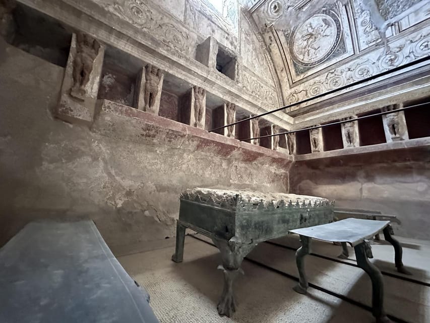 Pompei: the Latest Discoveries with your Archaeologist - Small Group Size, Headsets, and a Tour That Respects Time