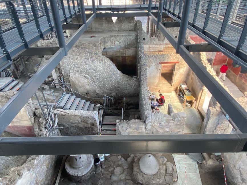 Pompei: the Latest Discoveries with your Archaeologist - Where You Start at Porta Marina Superiore (And Why It Matters)
