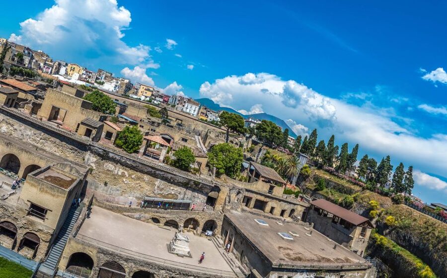 Pompei: Vesuvius and Herculaneum Tour - Transfer to Herculaneum: A Second Act Begins