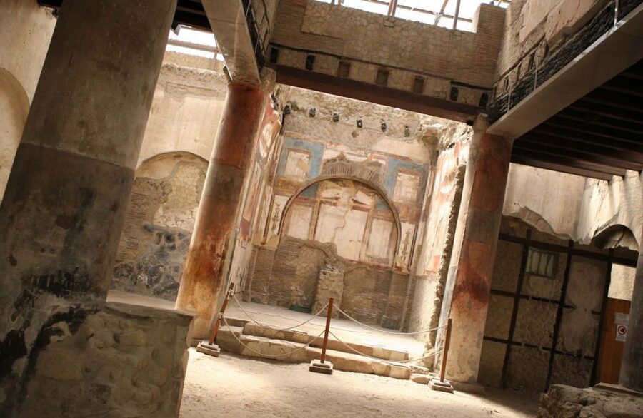 Pompei: Vesuvius and Herculaneum Tour - Audio Guidance and Site Navigation: Useful, but Check the Basics