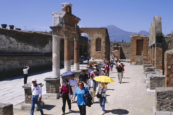 Pompeii 2-hour Private Tour with an Archaeologist-Ticket included - What you’re really buying at $214.75 per person