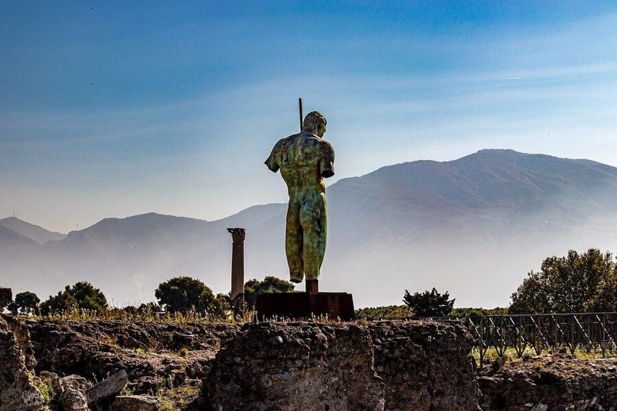 Pompeii: 2 Hours Skip the Line Visit with a Licensed Guide - Pompeii frozen in time: what the eruption story is really about here