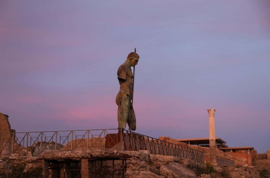 Pompeii : 2h small group tour with an archeologist - Meeting point at Circumvesuviana Pompei Scavi, and how to find it