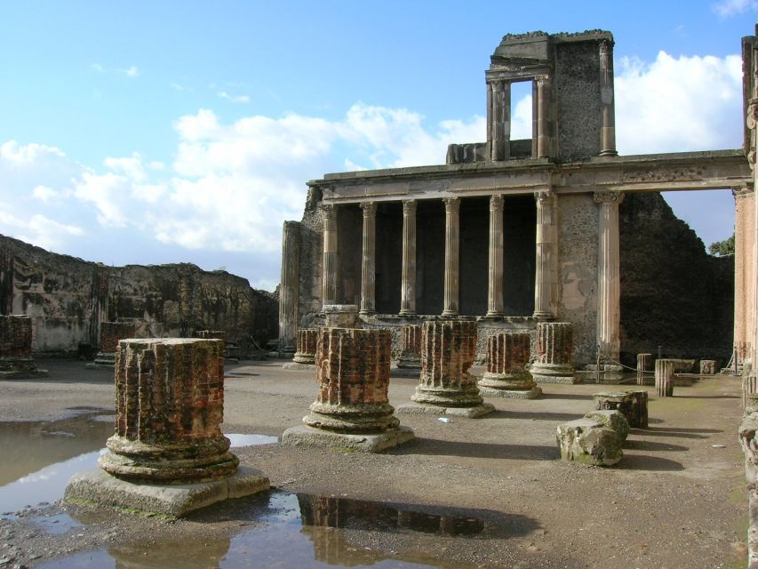 Pompeii 3-Hour Walking Tour - Villa of the Mysteries, where images teach you daily life