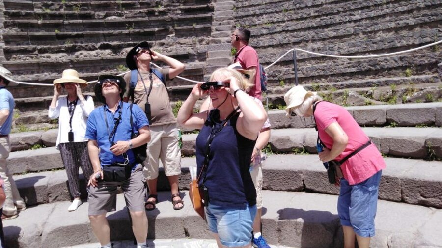 Pompeii: 3D Walking Tour with Entry Ticket - What the guides and audio add, and why it makes a difference