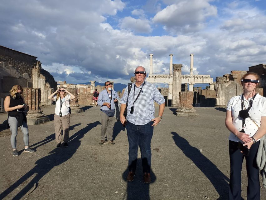 Pompeii: 3D Walking Tour with Entry Ticket - Who this Pompeii 3D walking tour fits best