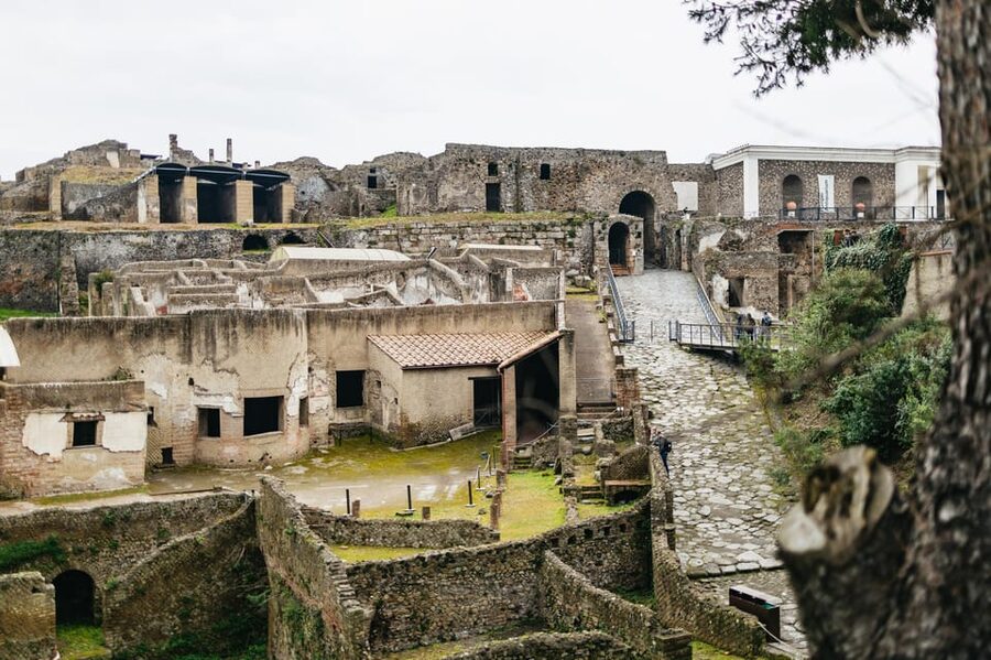 Pompeii: Afternoon to Sunset Guided Tour with Ticket - The Theater at Sunset: Art, Public Gatherings, and Atmosphere