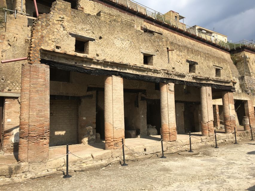 Pompeii and Herculaneum: Guided Tour with an Archaeologist - Why this Pompeii and Herculaneum combo feels worth it