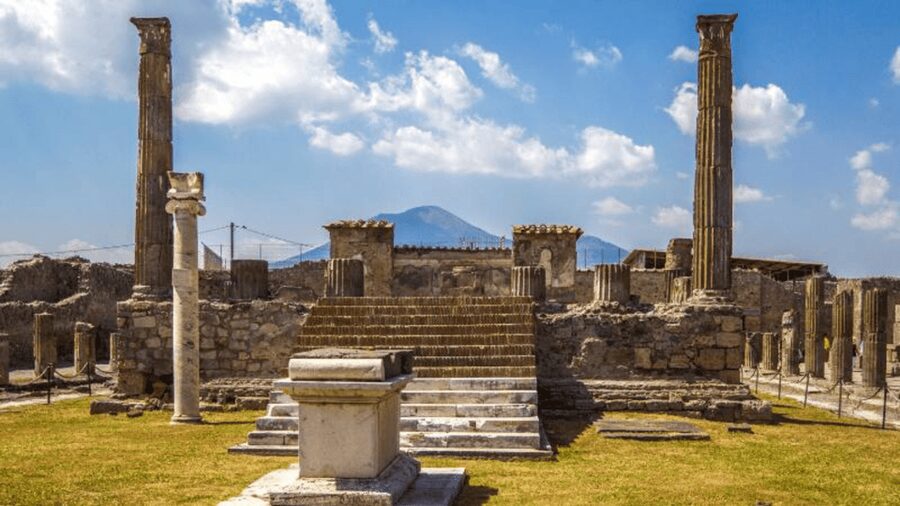 Pompeii Audioguide - TravelMate app for your smartphone - Key points before you download TravelMate