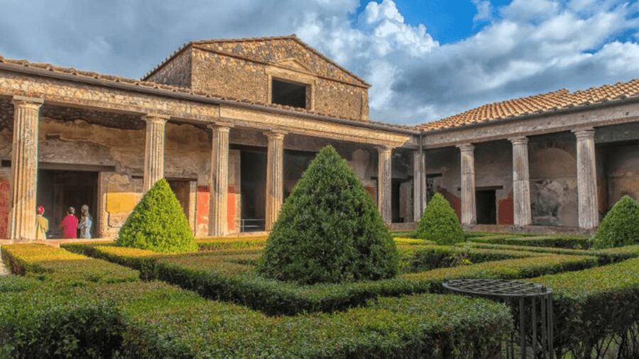 Pompeii Audioguide - TravelMate app for your smartphone - Should you book this Pompeii Audioguide - TravelMate app?