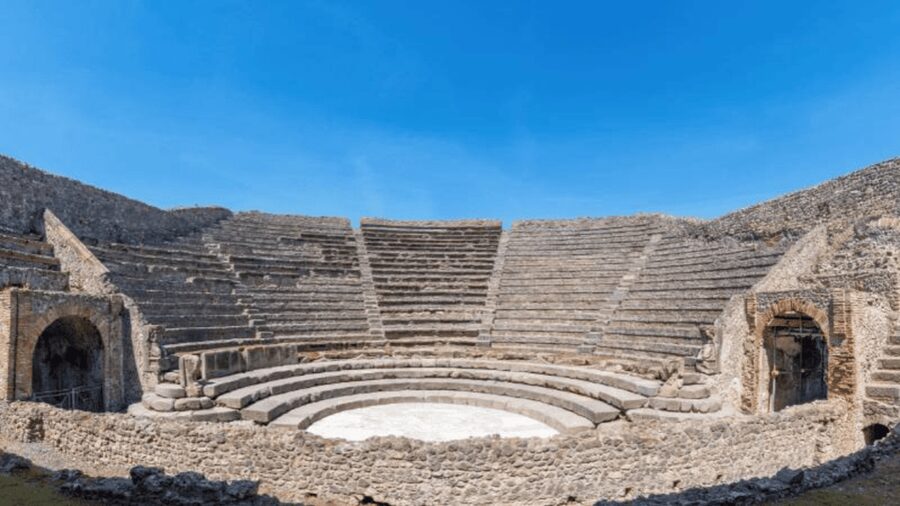 Pompeii Audioguide - TravelMate app for your smartphone - Downloading and activating TravelMate without losing time