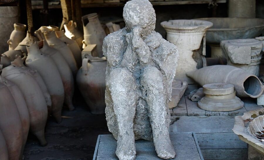 Pompeii: Entry Ticket & Guided Tour with an Expert Historian - What is not included: the suburban villas you will have to skip