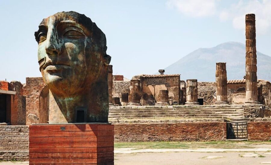 Pompeii: Entry Ticket & Guided Tour with an Expert Historian - Meeting at Piazza Esedra and getting your tickets fast