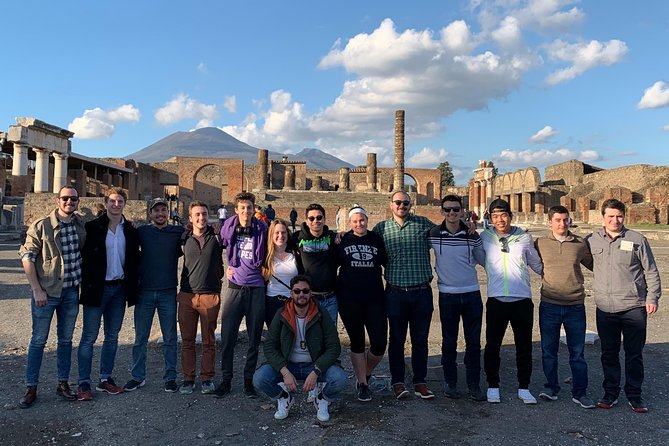 PompeiI Exclusive Tour with your Archaeologist in a Small Group - Meeting at Via Villa dei Misteri and finding your guide outside Porta Marina Superiore