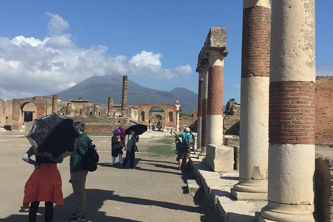 Pompeii Express Guided Tour by Train from Sorrento - Where the Tour Starts and Where You Must Not Go Wrong