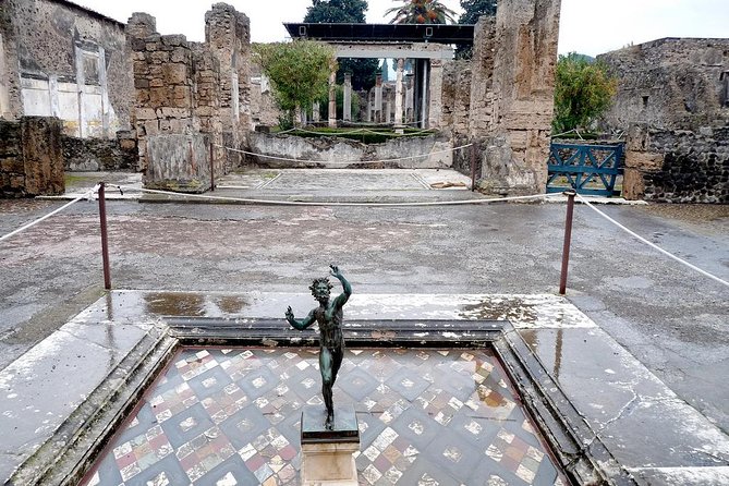 Pompeii Express Guided Tour by Train from Sorrento - Walking, Pace, and Group Size: The Stuff That Makes or Breaks Your Comfort