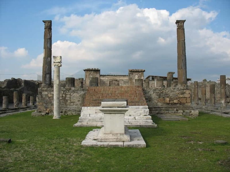 Pompeii: Group Tour with an Archeologist Guide - Key Highlights You’ll Appreciate Fast