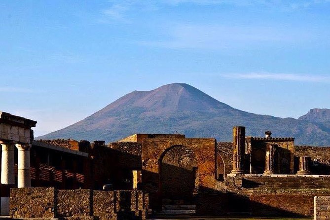 Pompeii Guided Group Tour with Entry Ticket and Archaeologist - Porta Marina Superiore to the Archaeological Park entrance