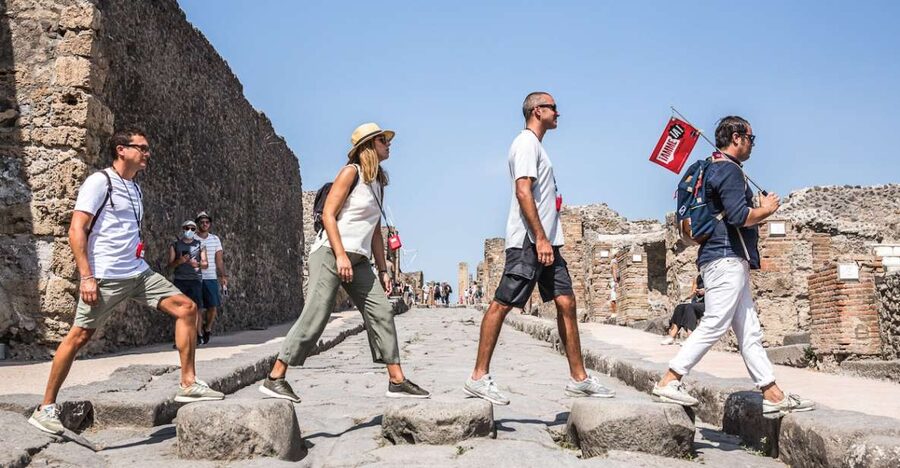 Pompeii: Guided Tour and Skip-the-Line Ticket - Priority entry at Pompeii, and why 2.5 hours is the magic limit