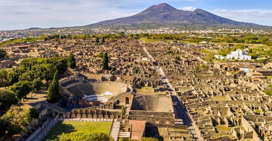 Pompeii: Guided Walking Tour with Entrance Ticket - What “2 hours” really means for coverage