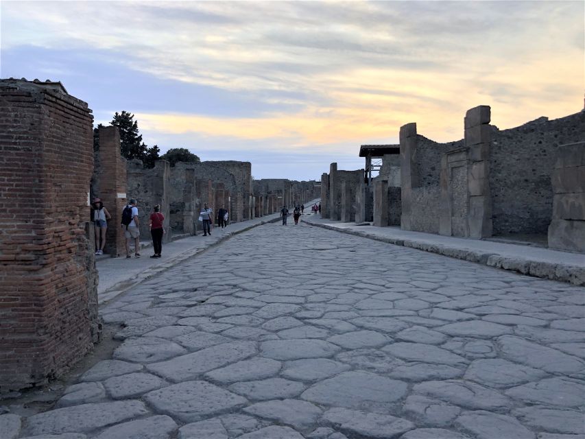 Pompeii: Highlights Guided Walking Tour - Practical Tips That Make This Tour Smoother