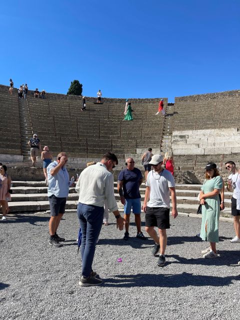 Pompeii in 2h and 30mnt: walk with local guide - The Spa and the Luparer Stop, Plus Planned Photo Moments