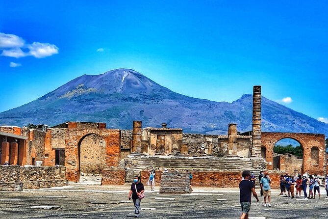 Pompeii & Mount Vesuvius Tour with Guided Visit, Tickets & Lunch - Pompeii and Vesuvius from Sorrento, in one efficient day