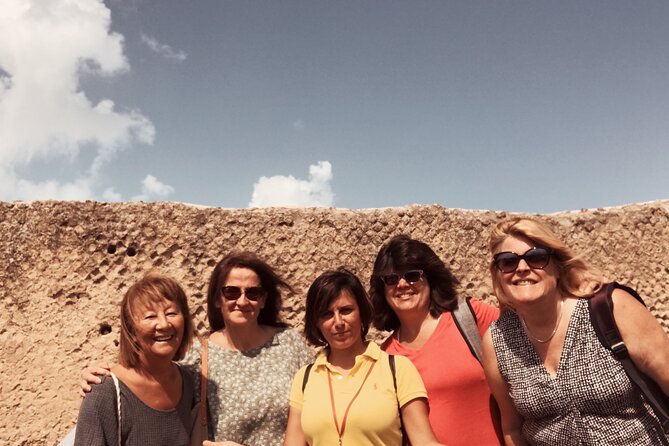 Pompeii Private Tour with an Archaeologist and Skip The Line - 3 hours - Temples, Jupiter and Venus, plus the “in-between” zones