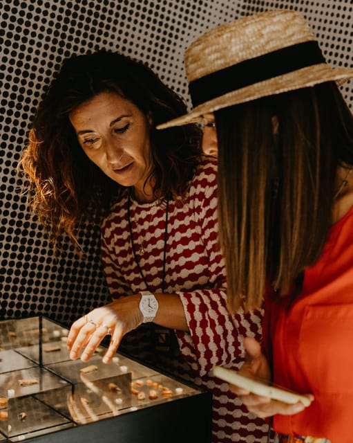 Pompeii Ruins & Vesuvius Full-Day Tour from Pompeii - The Van Ride and the Lunch Reality After Pompeii