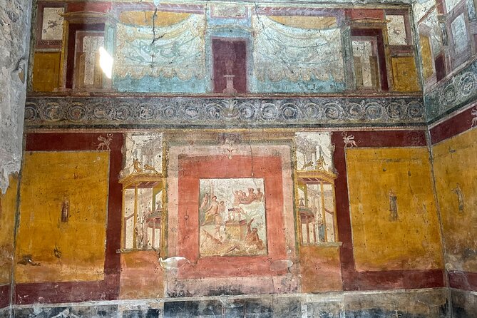 Pompeii Skip-the-Line Entry Small Group Guided Tour - Entrance without the crush: the value of the skip-the-line ticket