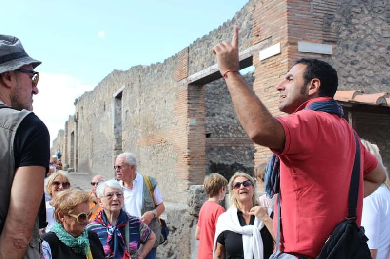Pompeii: Skip-the-Line Guided Archaeological Discovery Tour - Getting there and the meeting point that keeps things smooth
