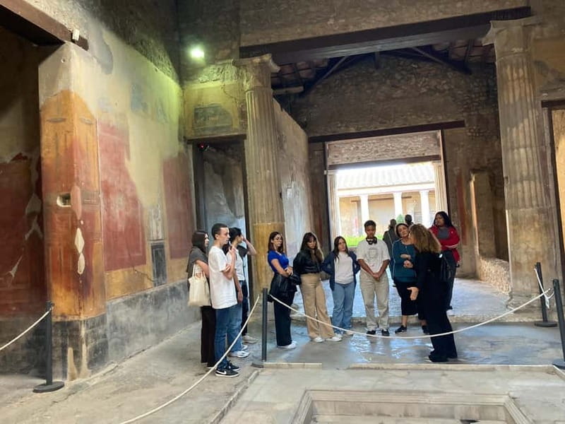 Pompeii: Skip-the-Line Private Tour with Archaeologist Guide - How the Skip-the-Line Works at the Ticket Office