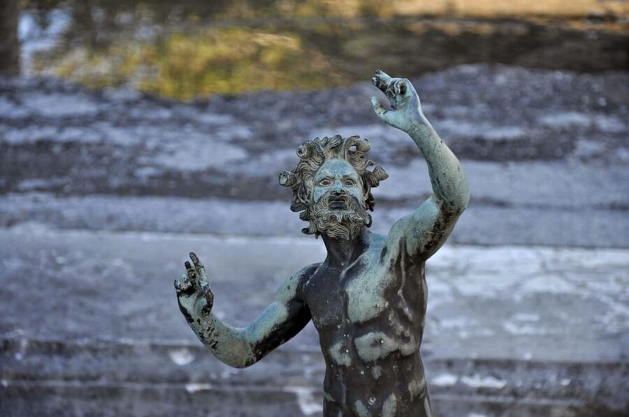 Pompeii Skip the Line Ticket + Guide Book with itineraries - Entertainment, theaters, and brothel locations
