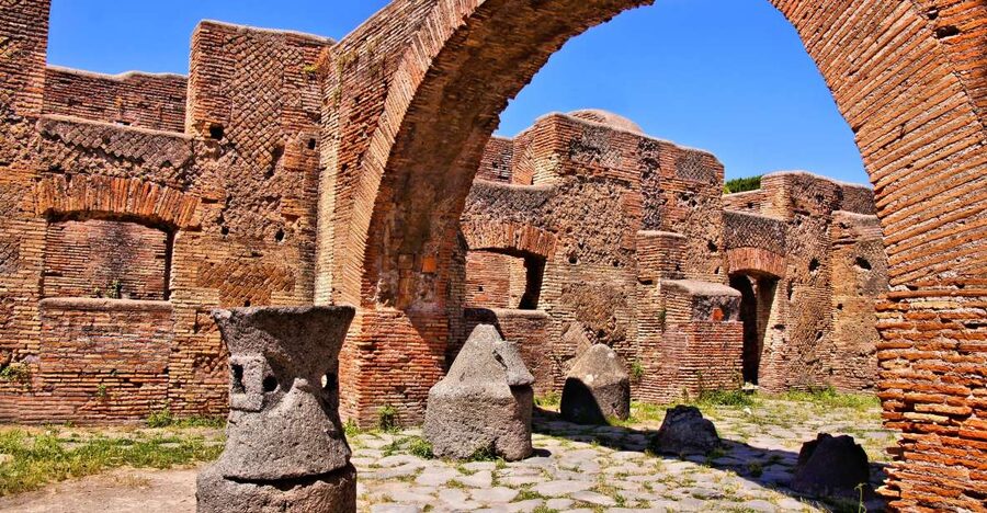 Pompeii Skip the line ticket+transfer from Naples - Skip the Line From Naples, Then Do Pompeii Your Way