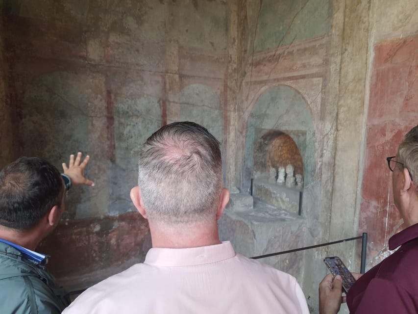 Pompeii: Skip-the-Line Tickets and Tour with Archaeologist - The Villas and Bathhouse-Life Layer: Pompeii’s Social World