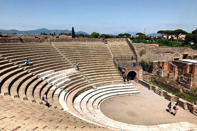 Pompeii small group tour with skip-the-line entrance included - Meeting at Coffee Shop Vittoria Via Mare, and keeping the start easy